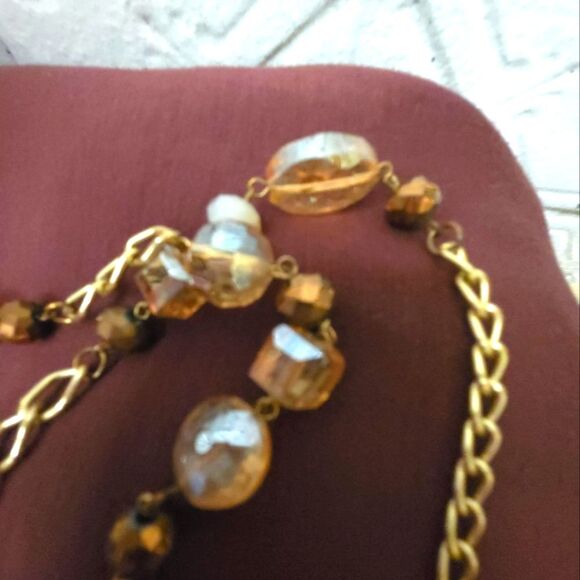 Elegant Multi-Layered Gold and Brown Necklace A Set of 3 Necklaces Vintage - Picture 7 of 16